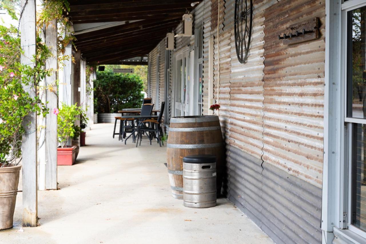 Kendenup Cottages And Lodge Ngoại thất bức ảnh